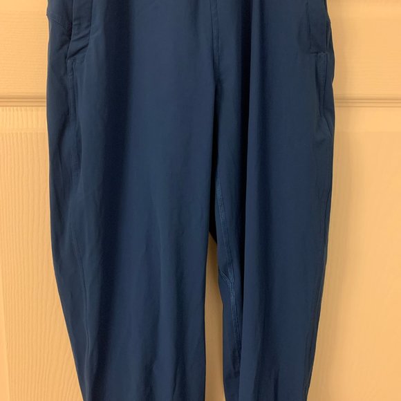 NWOT Lululemon Adapted State Jogger High Rise - Picture 6 of 16